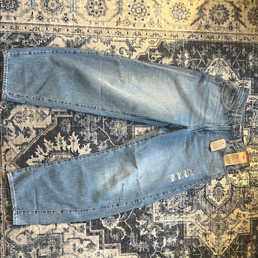 Women’s Levi’s Barrel Jeans